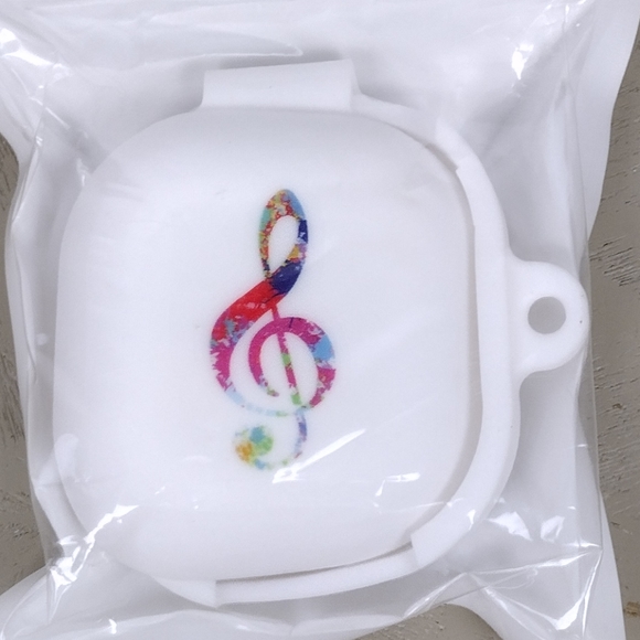 Other - 🎼 Treble Airpods Case Cover